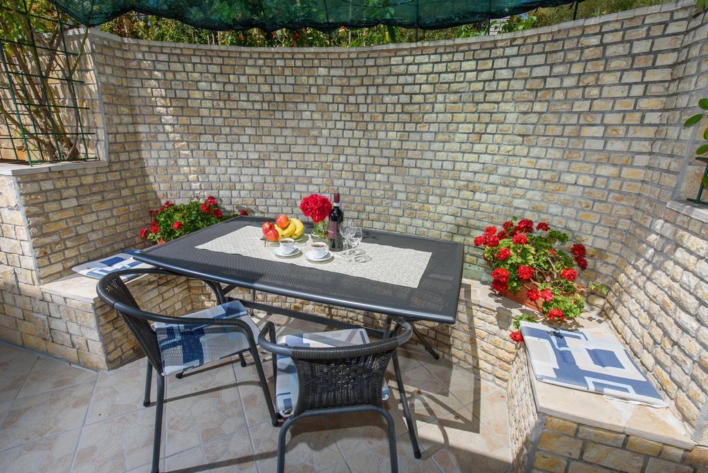 Apartments Patricia Trogir Exterior photo